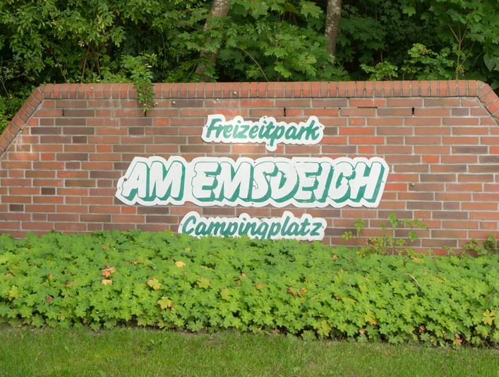 Eingang zum Freizeitpark am Emsdeich Westoverledingen