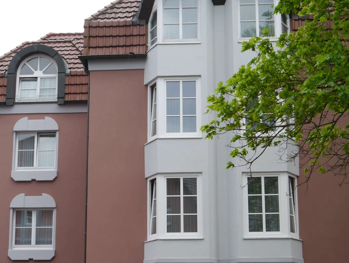 Fassade mit Fenstern