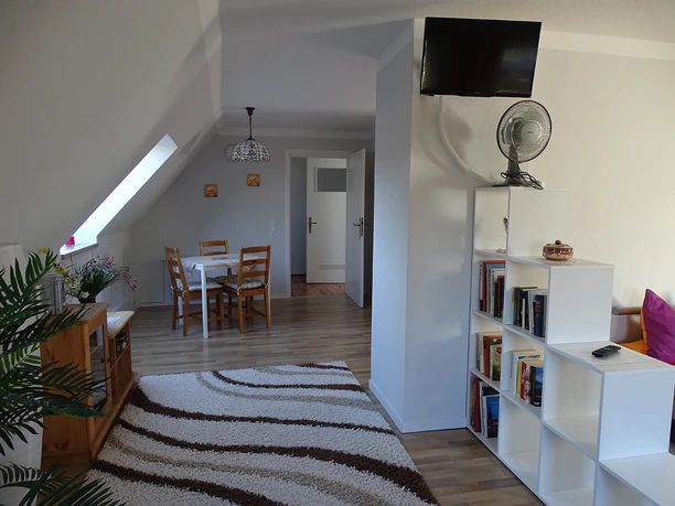 Wohn und Schlafzimmer