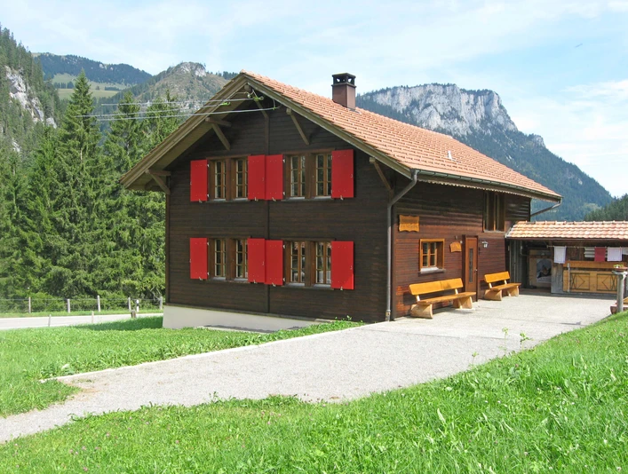 Aussenansicht im Sommer