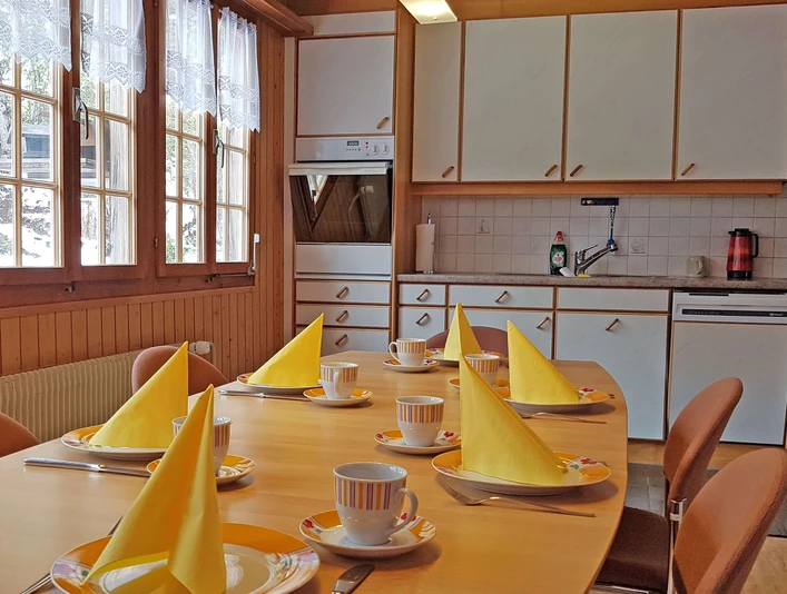 Kitchen with large window front