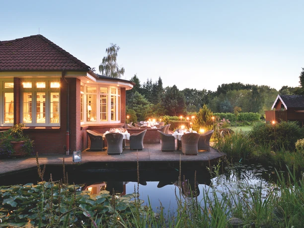 Köhlers Forsthaus Aurich Außen Gartenterasse Köhlers Forsthaus Aurich Außen Gartenterasse II