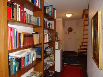 s-13haus-emsblick_bibliothek