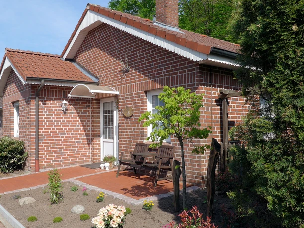 Haus von vorne.jpg