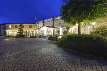osterfeld_atrium_hotel_aussenansicht_c_hotel_osterfeld_gmbh