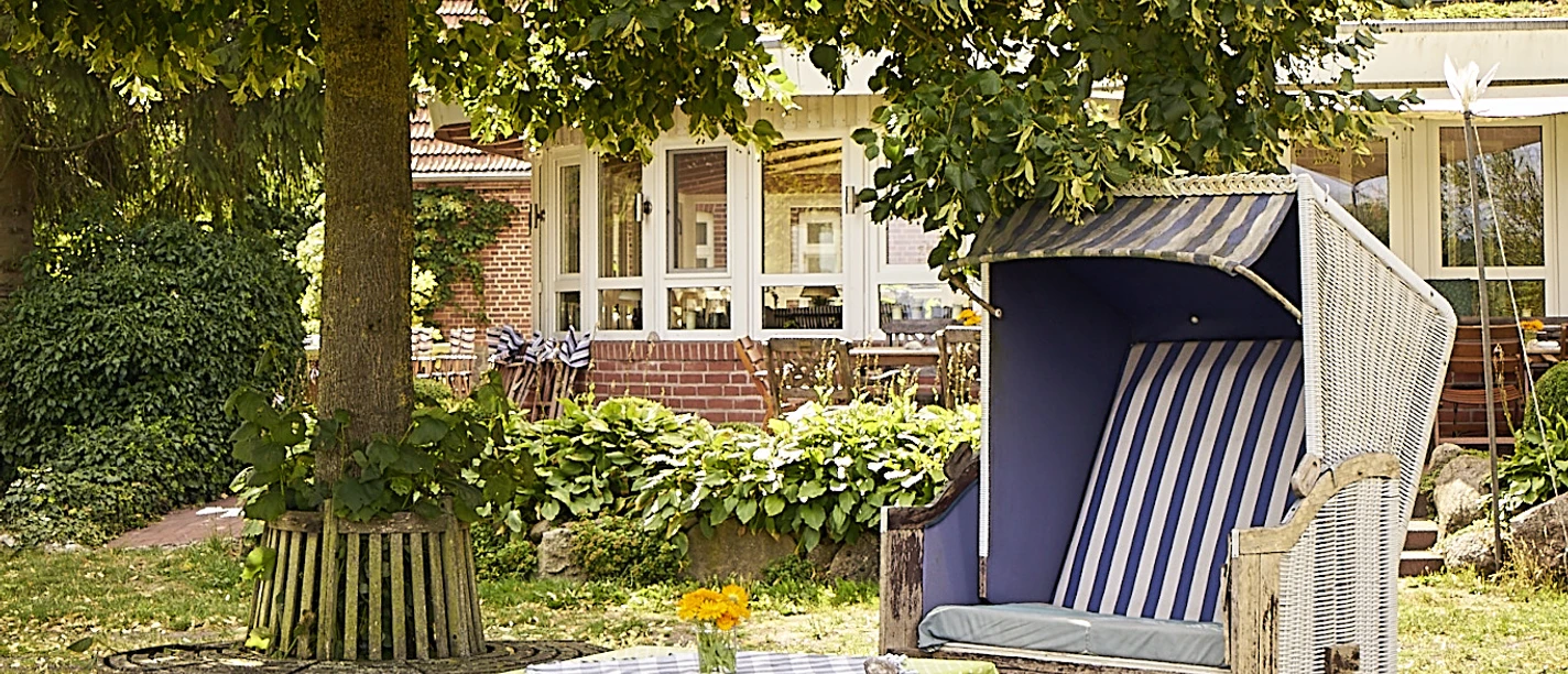 Gartenidylle auf Bamans Hof Garden idyll on Baman's farm