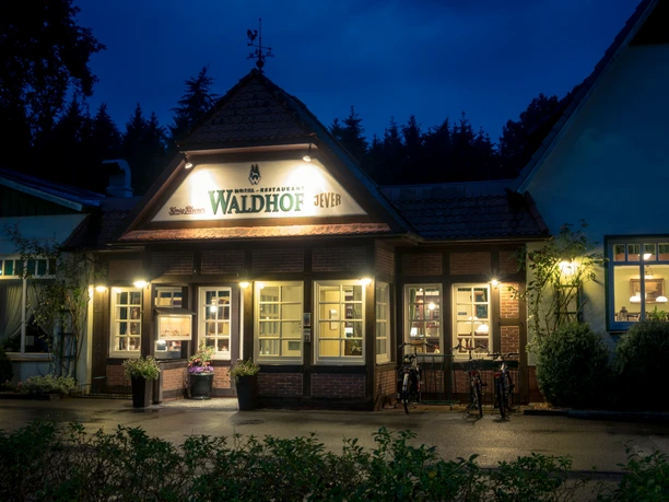 Enjoy our cozy restaurant area in the Waldhof