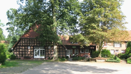 Fachwerkgebäude der Pension Cohrs Hof in Hellwege Fachwerkgebäude der Pension Cohrs Hof in Hellwege