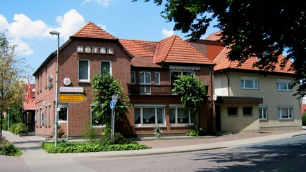 Außenansicht des Gasthof Röhrs in Sottrum Außenansicht des Gasthof Röhrs in Sottrum