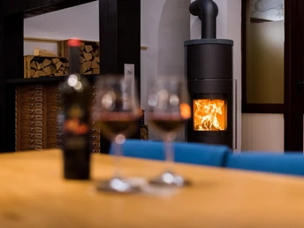 Goslarer Zwinger - Ferienwohnung Burgkaiser - Kaminofen