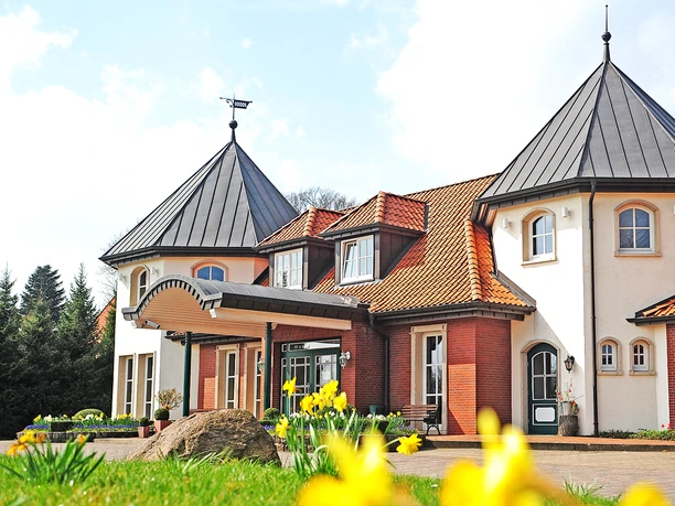 Achteringang van Hotel Landgut Stemmen