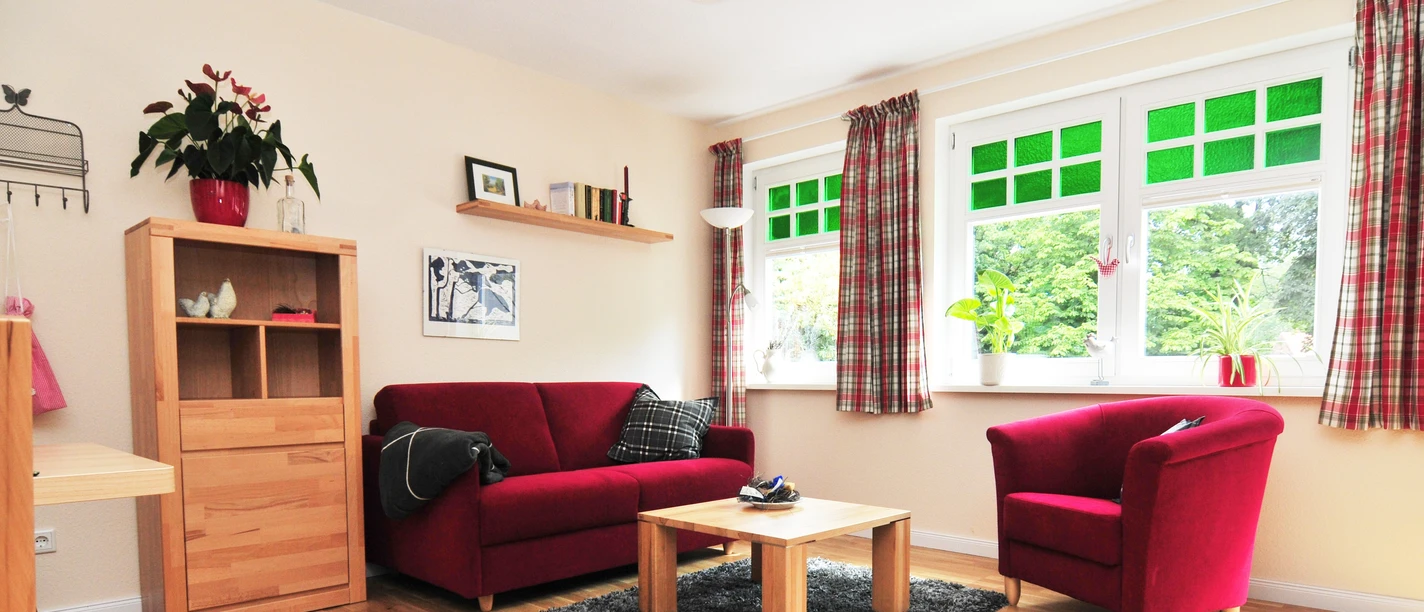 Geschmackvolle Ferienwohnung auf Schloms Hof Geschmackvolle Ferienwohnung auf Schloms Hof