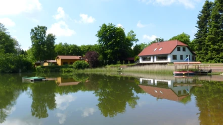 The Rethbergsee weekend park is idyllically situated on the outskirts of Tarmstedt
