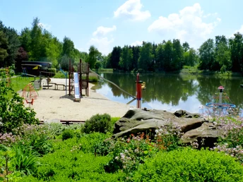Der Spielplatz auf dem Wochenendpark am Rethbergsee
