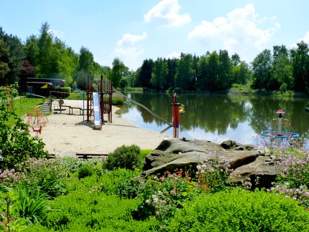 Der Spielplatz auf dem Wochenendpark am Rethbergsee Der Spielplatz auf dem Wochenendpark am Rethbergsee