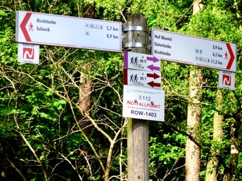 Mit der Beschilderung können Sie sich auf den NORDPFADEN nicht verlaufen