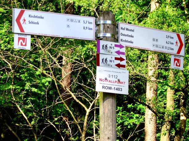 Mit der Beschilderung können Sie sich auf den NORDPFADEN nicht verlaufen Mit der Beschilderung können Sie sich auf den NORDPFADEN nicht verlaufen