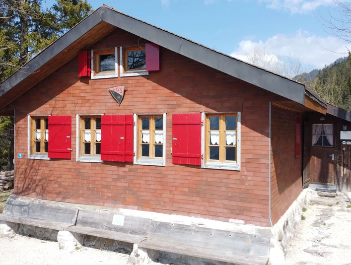 Aussenansicht im Sommer