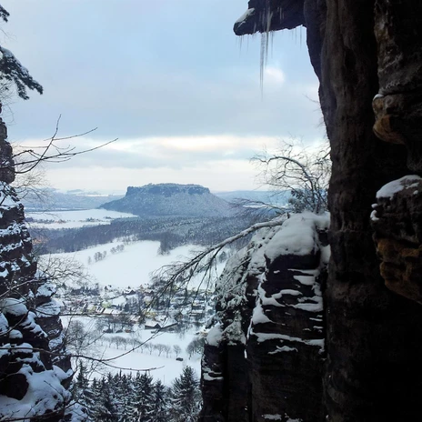Blick vom Pfaffenstein zum Lilienstein