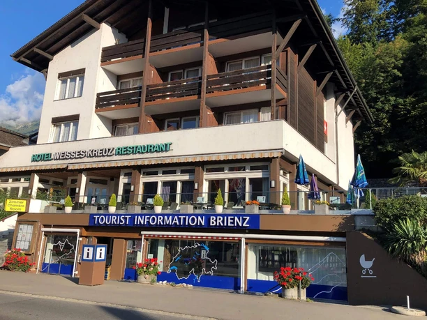 tourist-information-brienz-aussenansicht-eingang