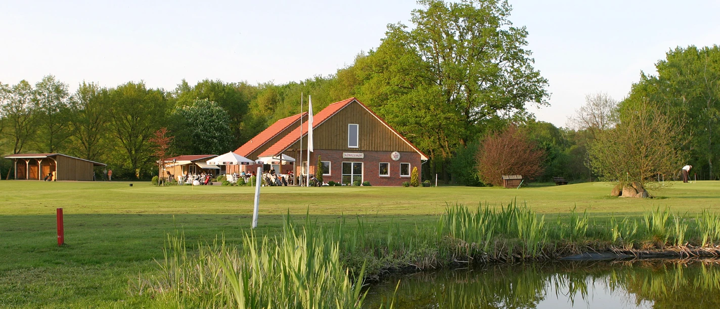 Das Clubhaus des Golfclubs Königshof Sittensen Das Clubhaus des Golfclubs Königshof Sittensen