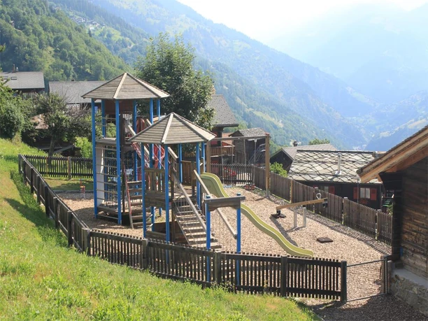 Spielplatz Ried-Mörel 01