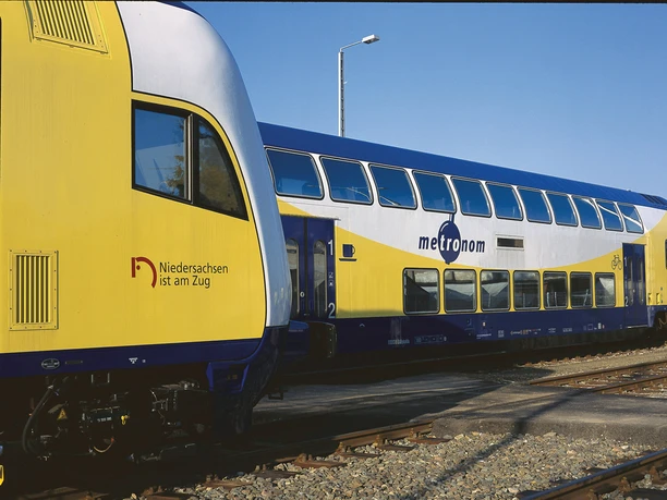 Metronom auf der Strecke zwischen Bremen und Hamburg Metronom auf der Strecke zwischen Bremen und Hamburg
