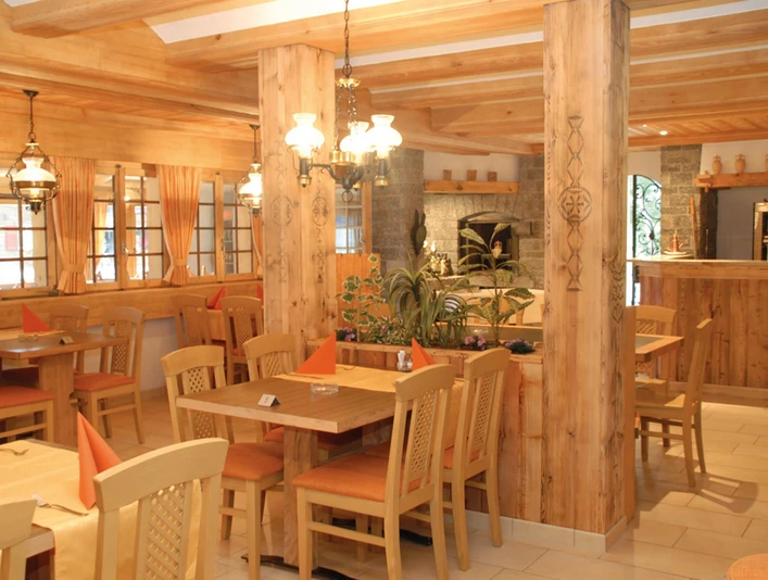 restaurant-fiescherhof-fiesch-innenansicht-3