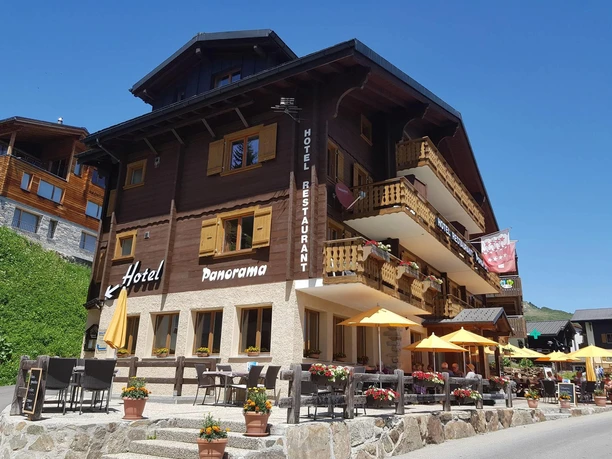 restaurant-panorama-bettmeralp-sommer