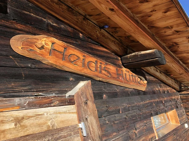 heidis-hütte-fiescheralp heidis-hütte-fiescheralp