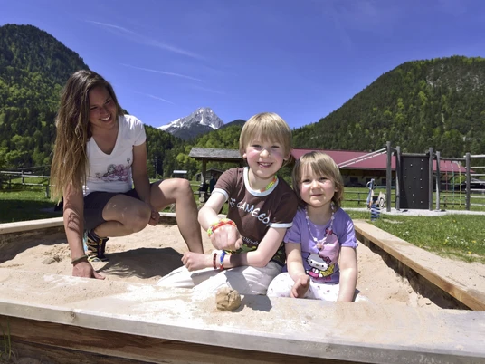 Spielplatz im Riedboden mit Sandkasten