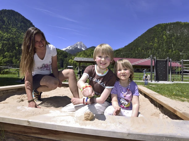 Spielplatz im Riedboden mit Sandkasten