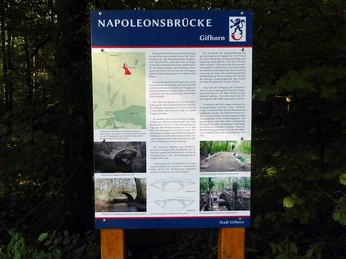 Hinweistafel Napoleonbrücke.jpg Hinweistafel Napoleonbrücke Gifhorn