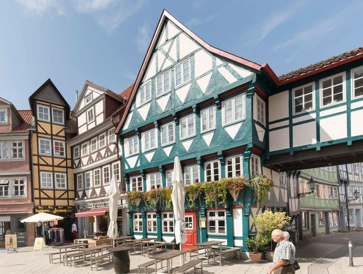 Alt Wolfenbüttel "Theo" in den Krambuden Alt Wolfenbüttel "Theo" in den KrambudenOld Wolfenbüttel "Theo" in the KrambudenDen gamle Wolfenbüttel "Theo" i KrambudenOud Wolfenbüttel "Theo" in de Krambuden