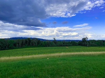 Blick von Breitenbach Gehrenberg.jpg