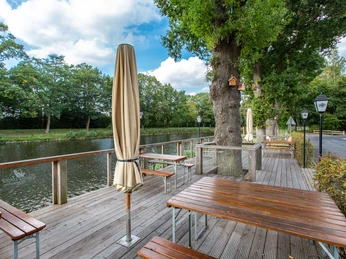 Grüner Jäger Terrasse_KHB_7230.jpg