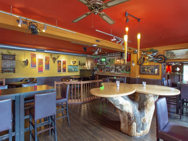 Grüner Jäger innen_KHB_7242.jpg