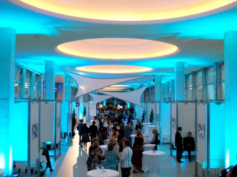 Innenaufnahme der Kunstwandelhalle in Bad Elster