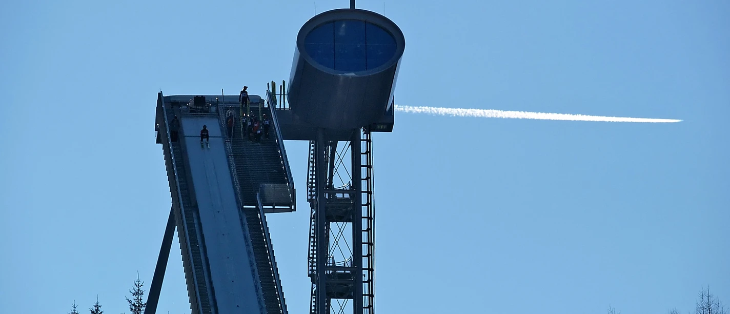 Weltcupflair in der Sparkasse Vogtland Arena