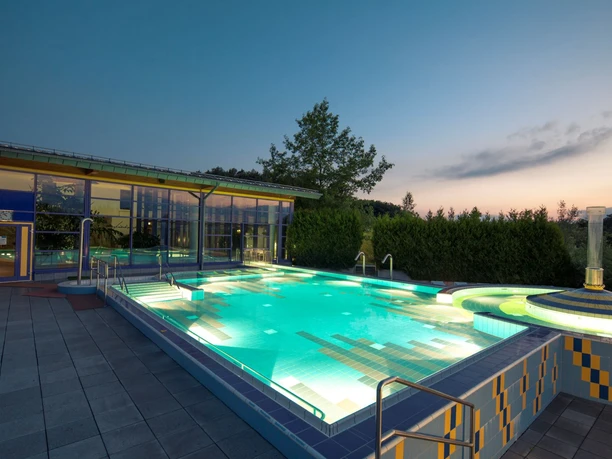 Silber Therme Aussen