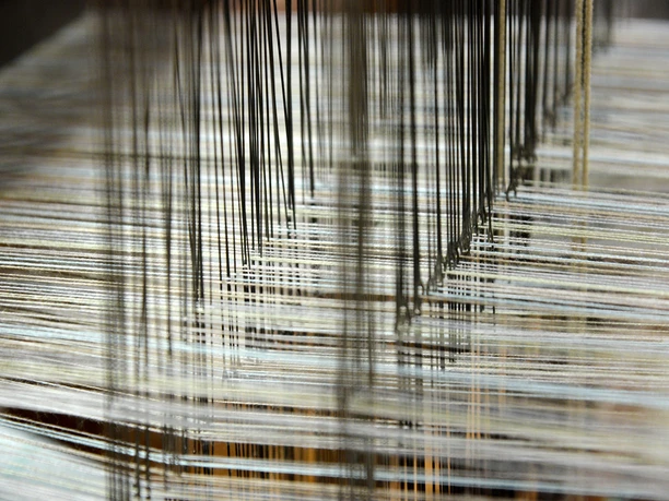 Litzen mit eingezogenen Kettfäden