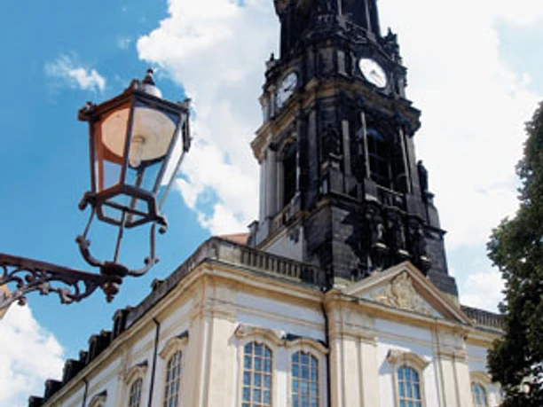 Dreikönigskirche / Haus der Kirche