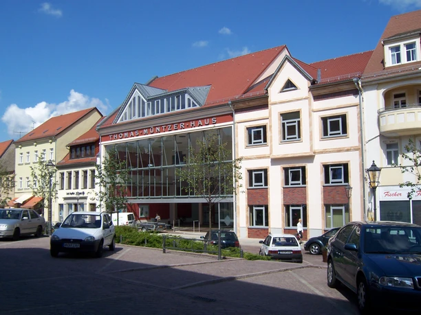 Stadthalle „Thomas-Müntzer-Haus"