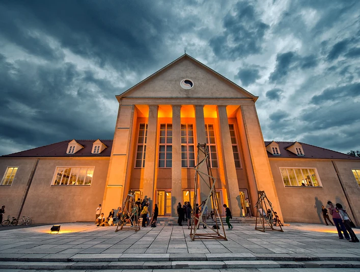 automatisch zugeschnitten Festspielhaus Hellerau