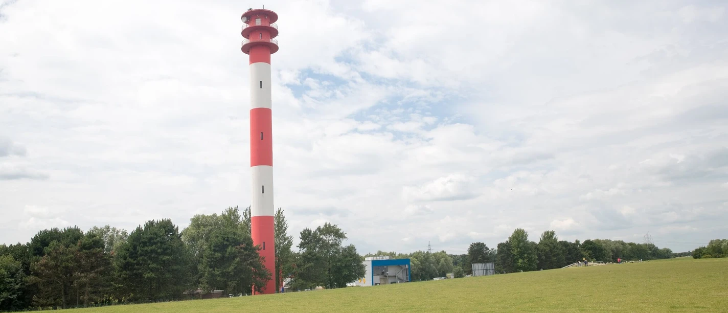 Der Voslapper Leuchtturm am Jadeweserport