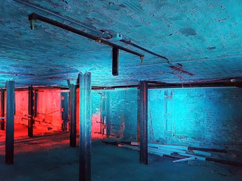 Innenansicht der Verladehalle, Vereinigte Lausitzer Glaswerke Weißwasser (VLG)