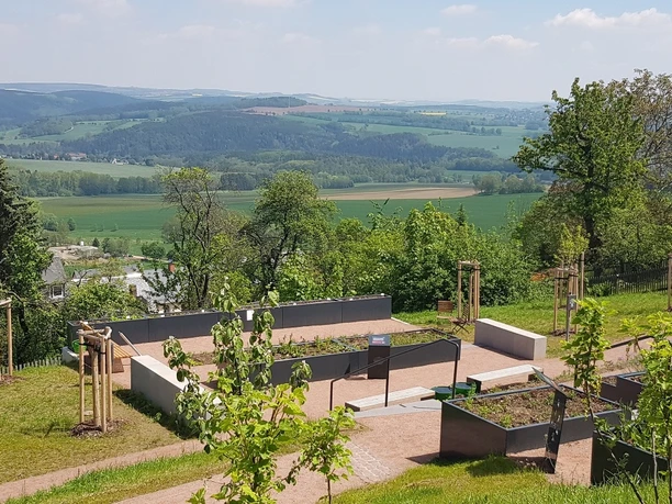 The Kurfürstin-Anna-Garten is situated high above rolling hills and offers sweeping views of the countryside.