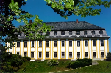 Schloss Leubnitz Parkansicht