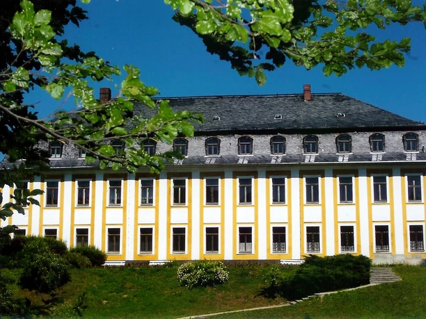 Schloss Leubnitz Parkansicht