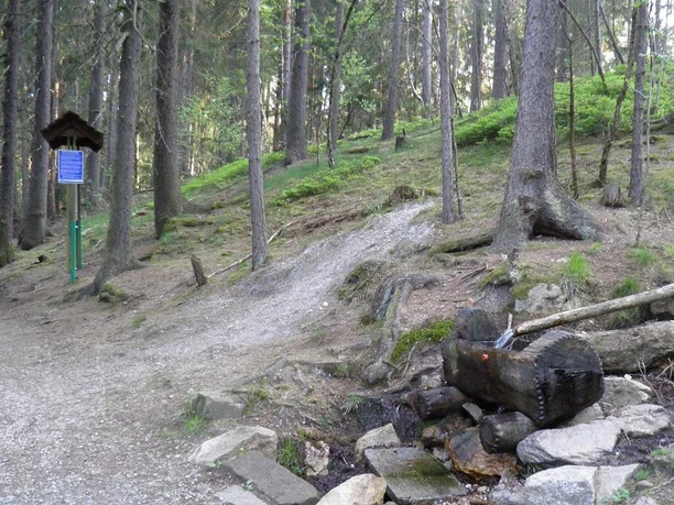 Wasserarmbecken Klingquelle